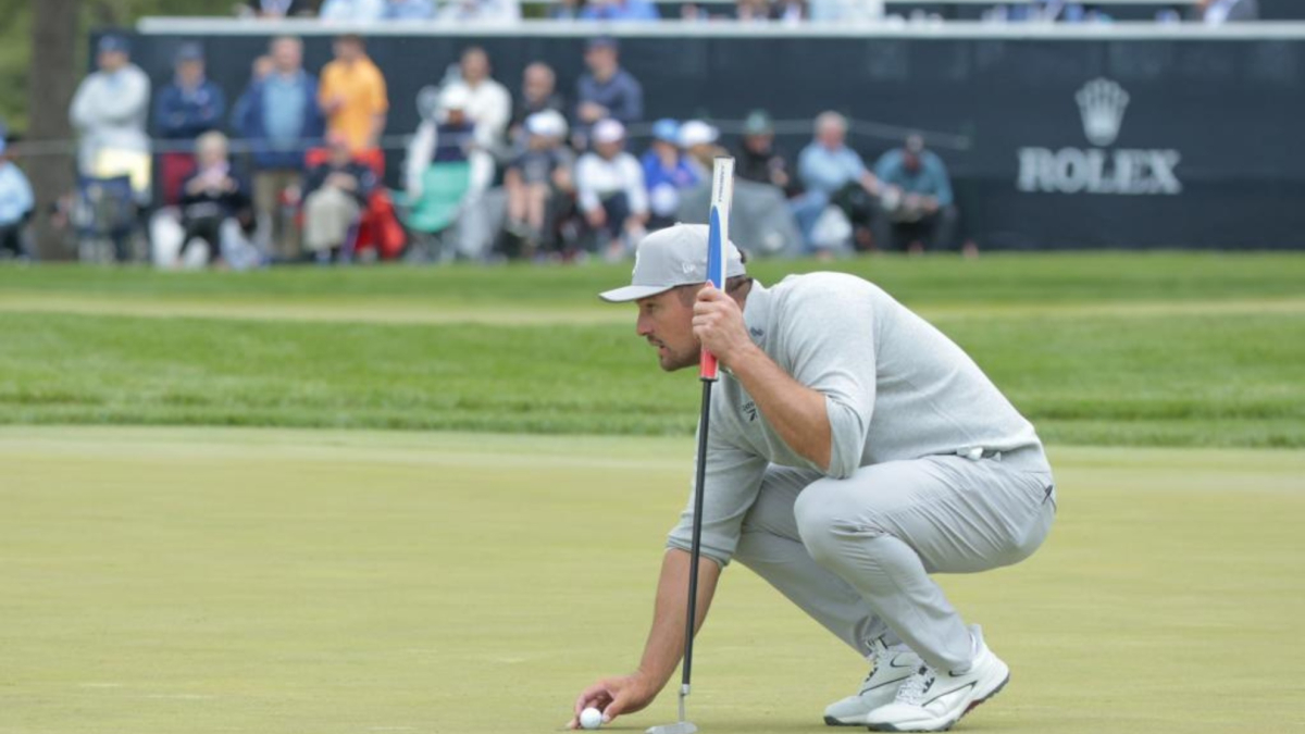 DeChambeau cuestiona las imágenes de los alunizajes... y cree en los seres interdimensionales