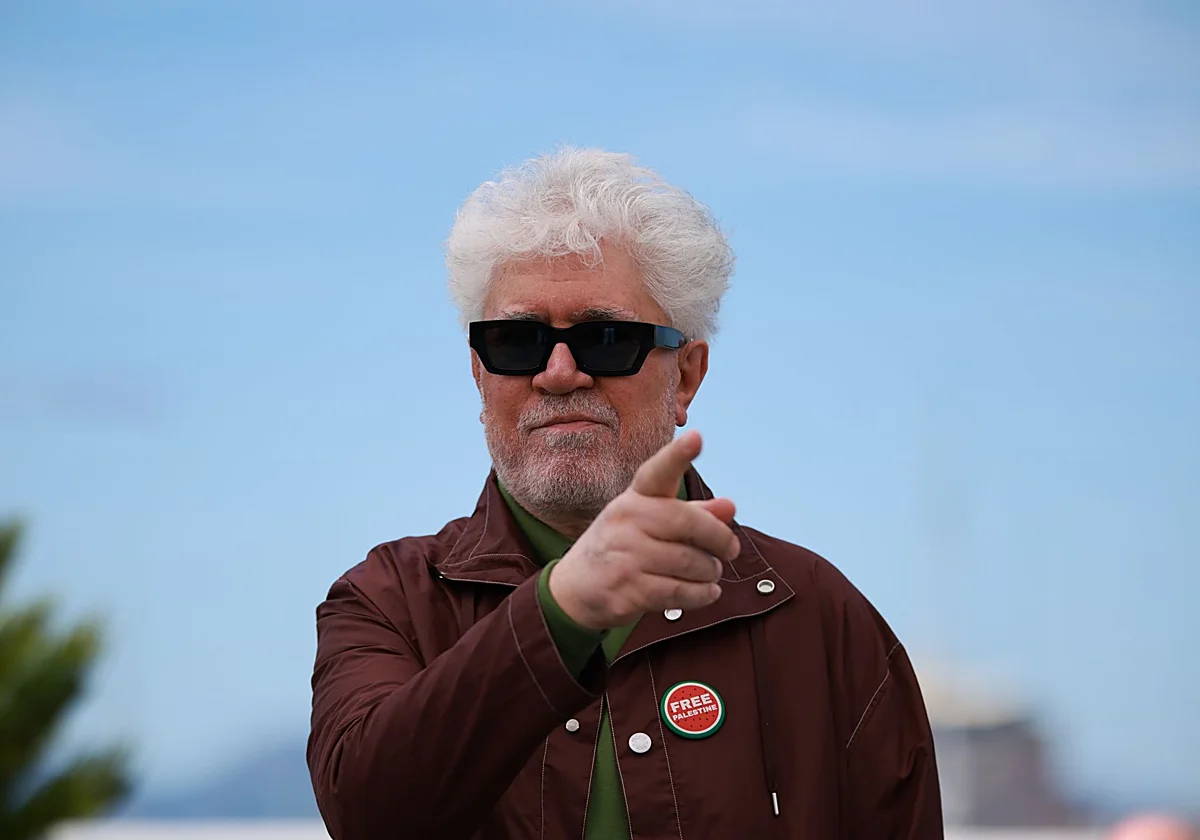 Almodóvar pide en Cannes que «los europeos seamos un escudo ante Trump»