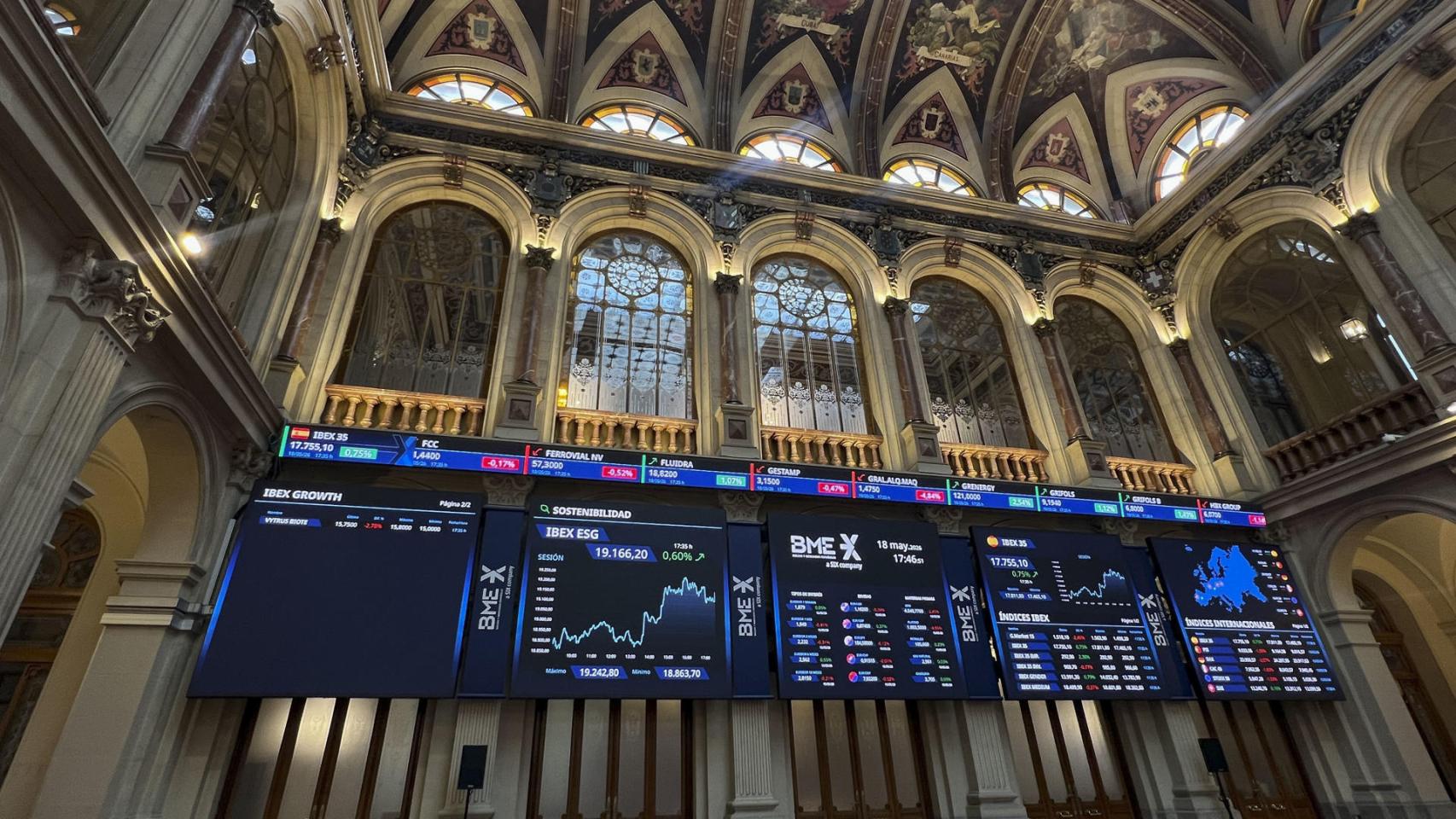 Las bolsas europeas repuntan un 1,5% y el petróleo cae un 5% mientras esperan los resultados de Nvidia y las actas de la Fed