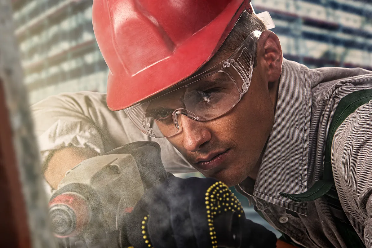 Sigue el abismo laboral: sobran parados y faltan especialistas