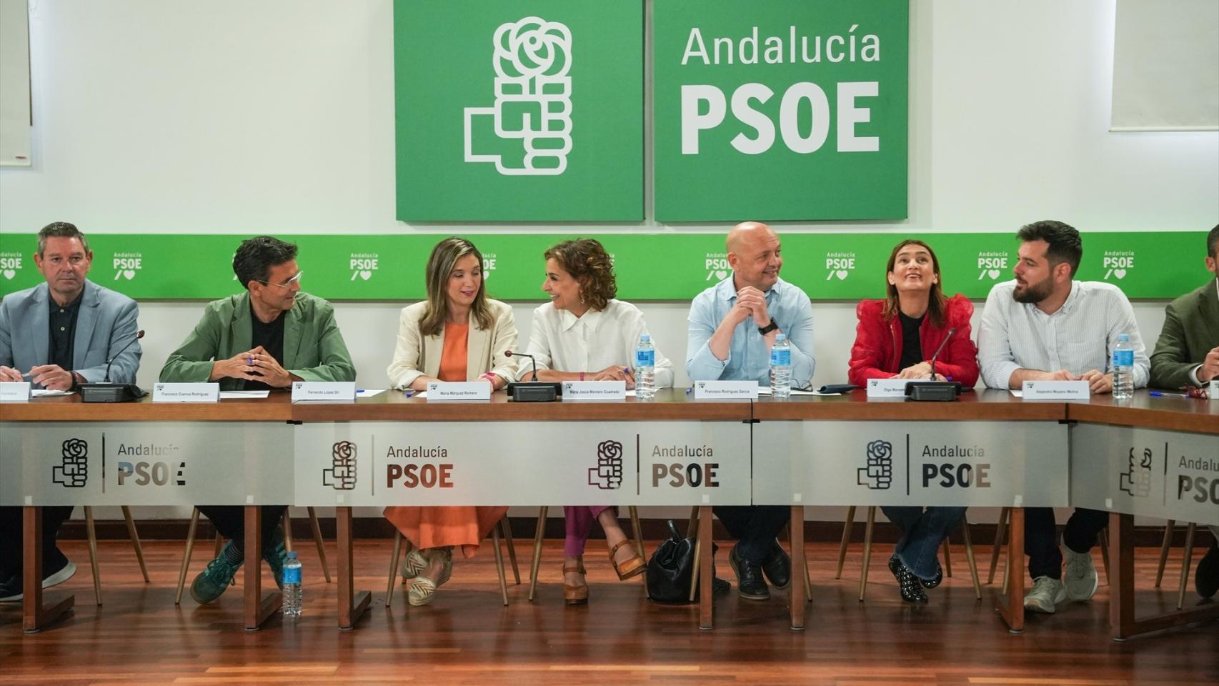 A María Jesús Montero le crecen los críticos: piden un "reseteo" del PSOE andaluz y hacer un 'cortafuegos' con Pedro Sánchez