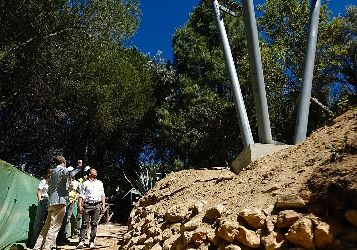La obra del centro de usos múltiples junto a la ermita del Calvario de Marbella alcanza el 30% de su ejecución