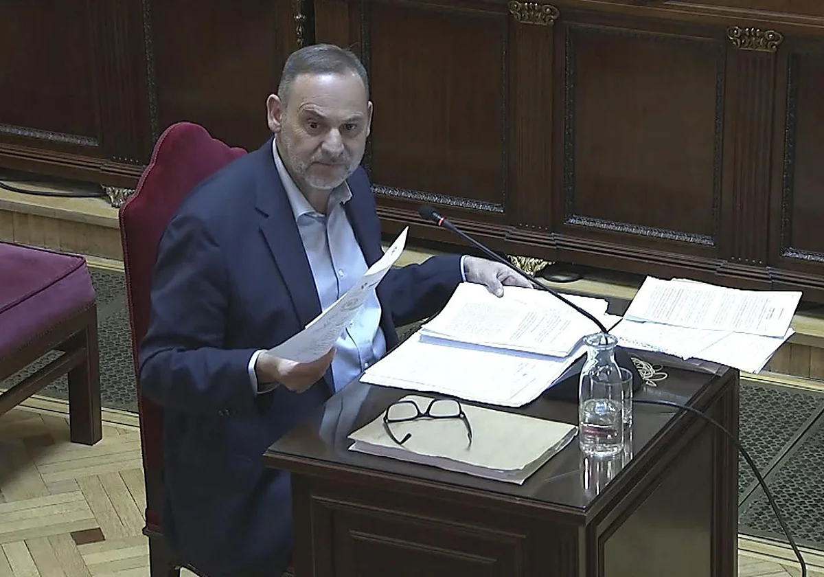 Ábalos se desmarca del rescate de Plus Ultra y señala a Zapatero: «Me puenteó»