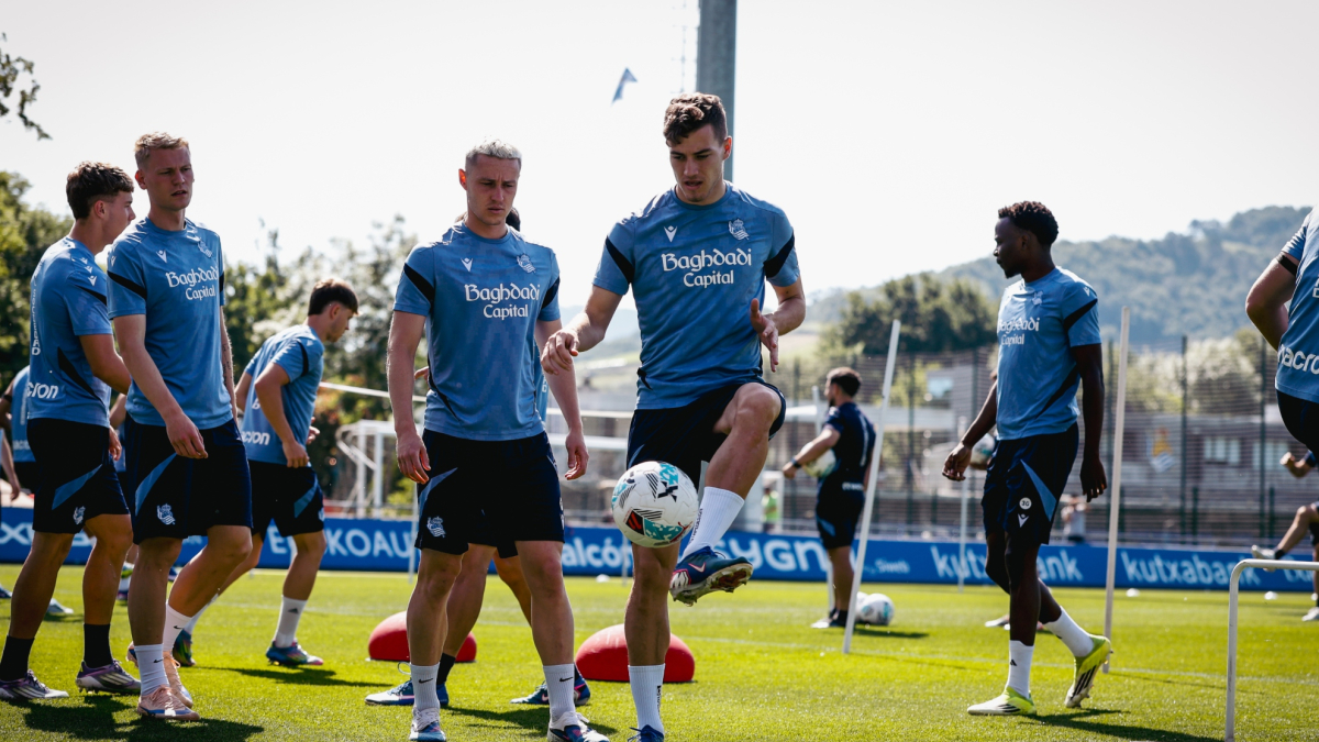 La Real despide LaLiga sin Guedes y Wesley, pero con Caleta-Car y Karrikaburu