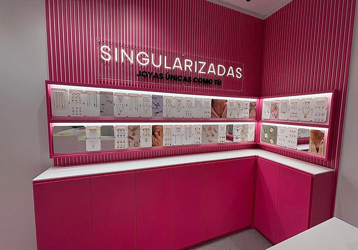La firma de bisutería Singularu abre su primera tienda en el Centro de Málaga