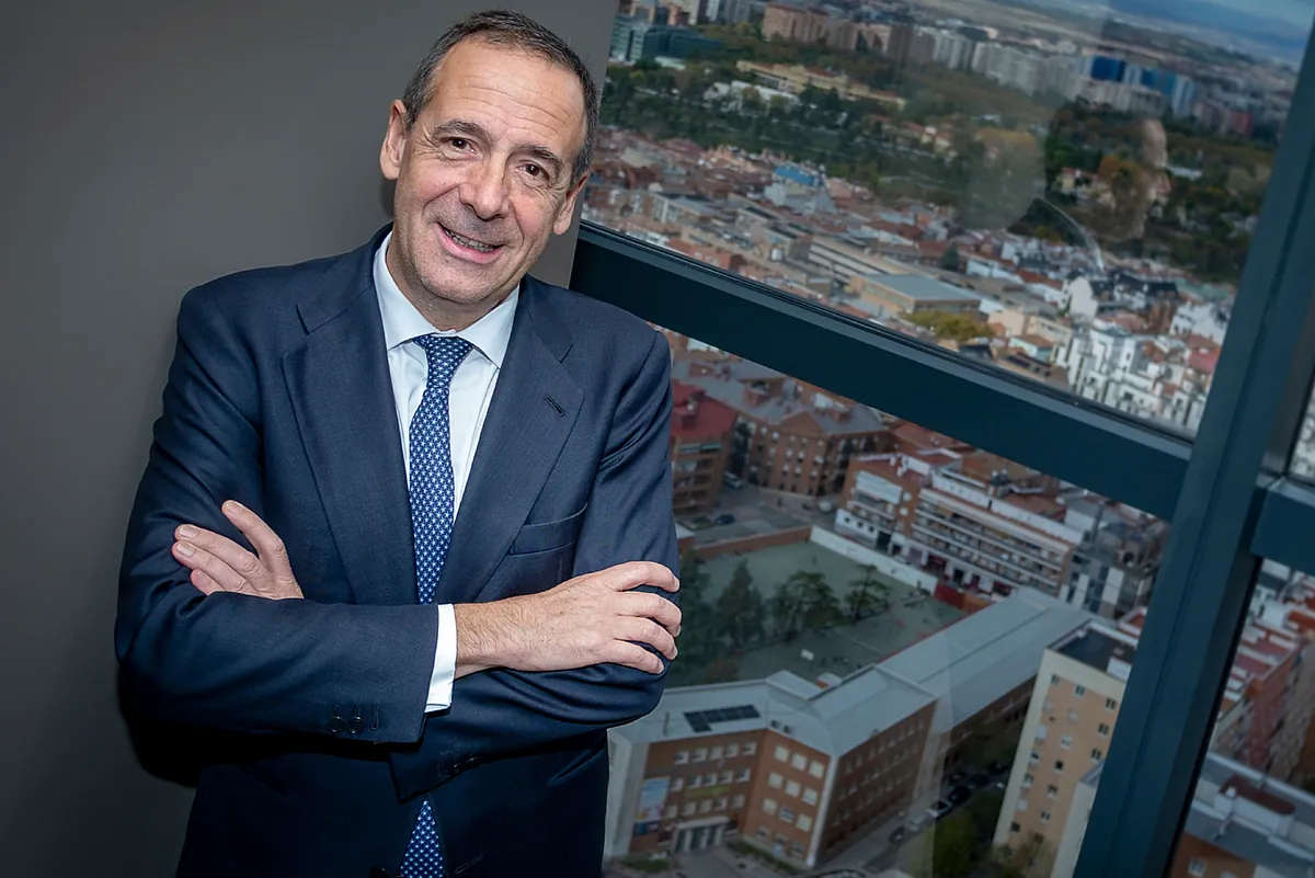 CaixaBank reorganiza su comité de dirección y nombra a Jordi Mondéjar nuevo director de Negocio