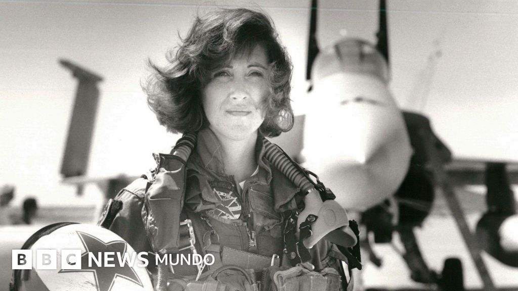 "Nervios de acero": Tammie Jo Shults, la piloto de combate que salvó la vida de 148 pasajeros