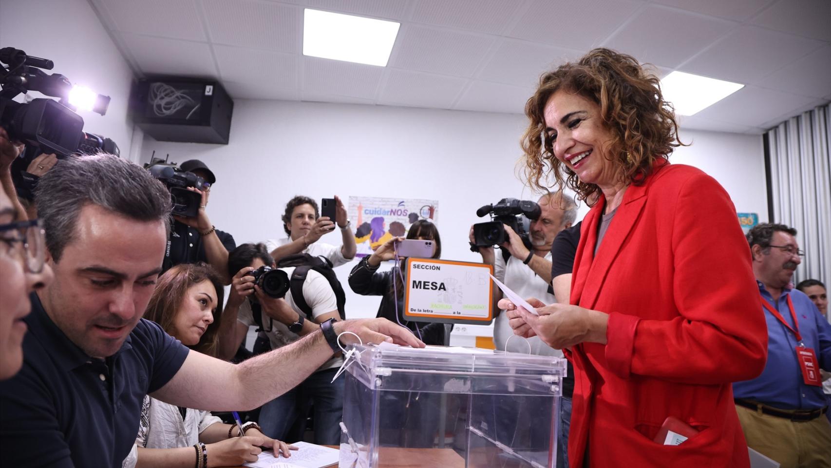 El 'superdomingo' que alarma al PSOE-A: perdería la mitad de los municipios ganados en 2023 con el resultado del 17-M