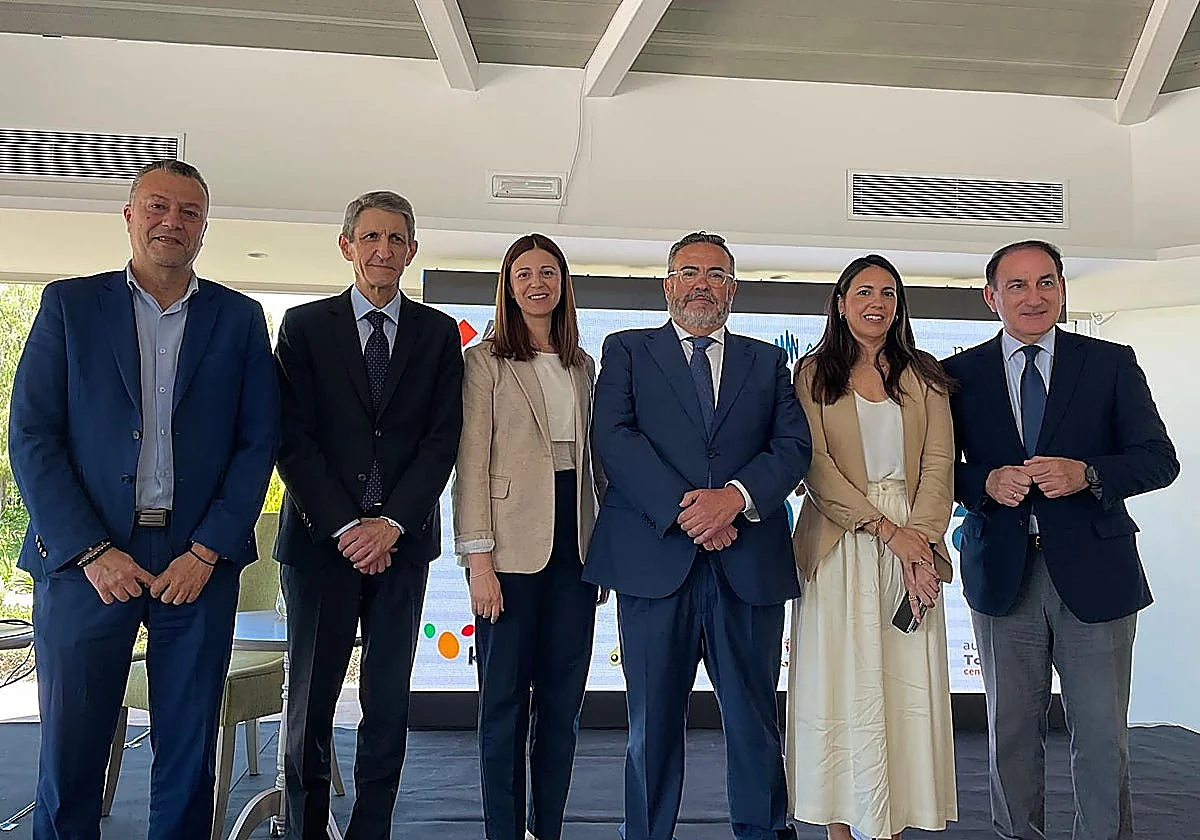 Axarquía business leaders and public authorities discuss the area's growth and future