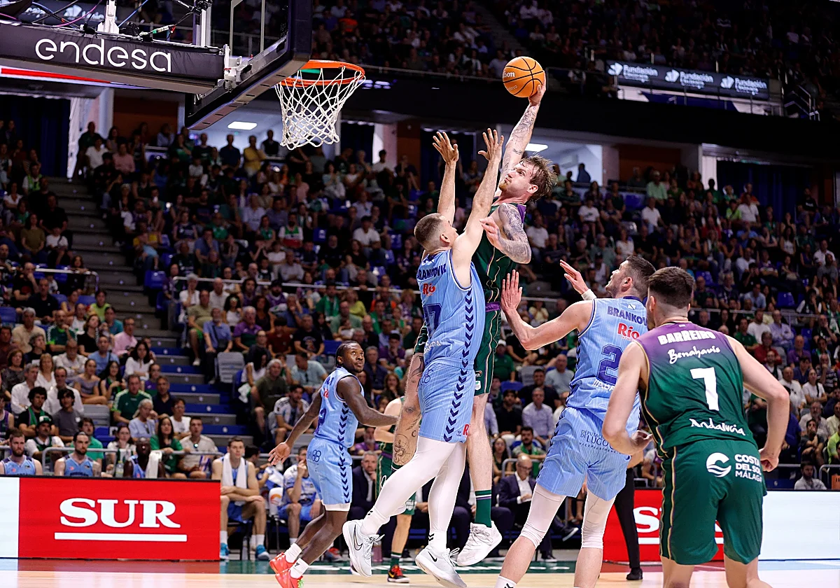 El 'martillazo' de Balcerowski, mejor canasta de toda la jornada