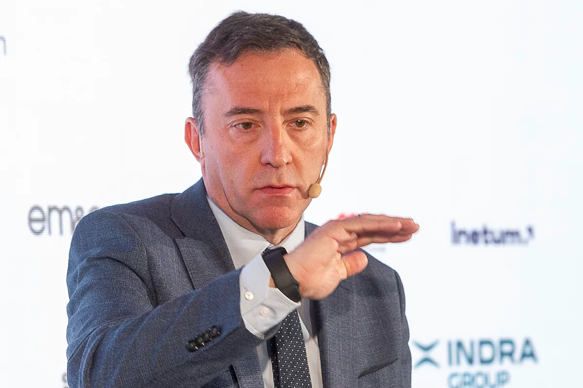 El presidente de Navantia defiende que siga siendo pública pero cree que en algún momento "debería llegar" capital privado