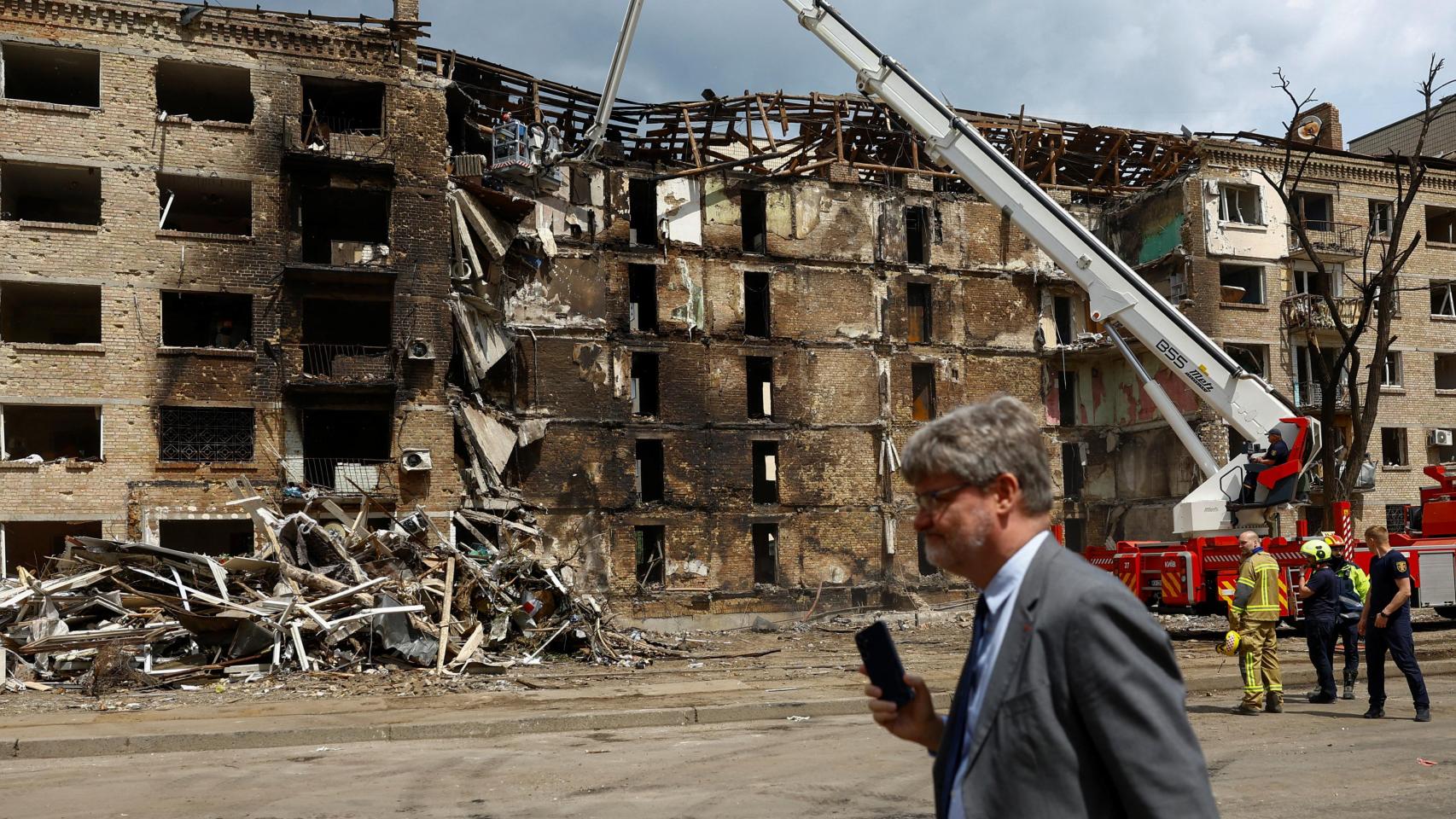 Un misil de 20 millones para cuatro civiles muertos: el Putin más cruel y desesperado lanza sobre Kiev el carísimo Oréshnik