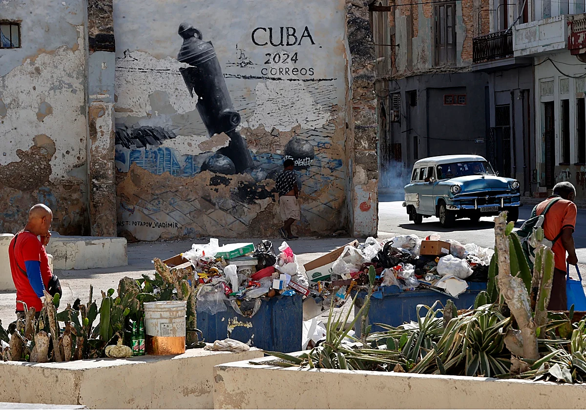 Cuba mira al futuro con resignación: «Nada cambiará mientras los Castro muevan los hilos»