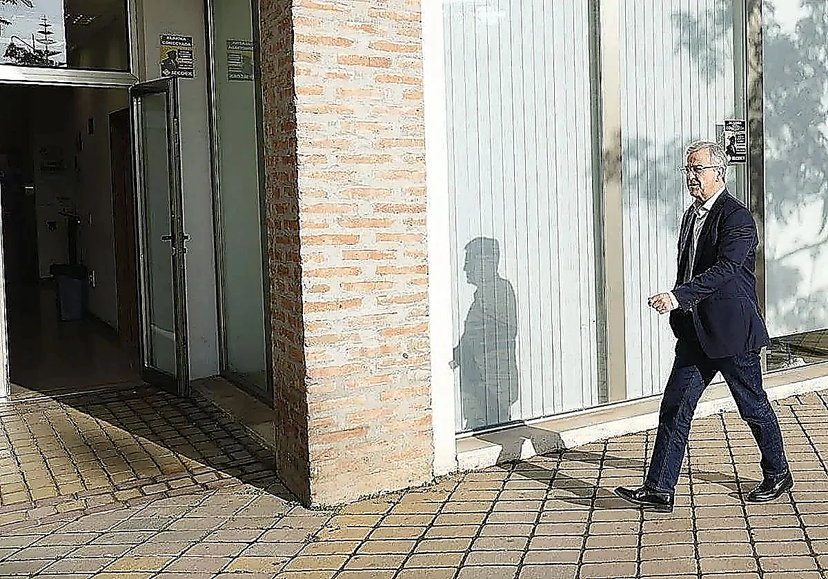 Mayor of Estepona requests to testify again in the alleged embezzlement case