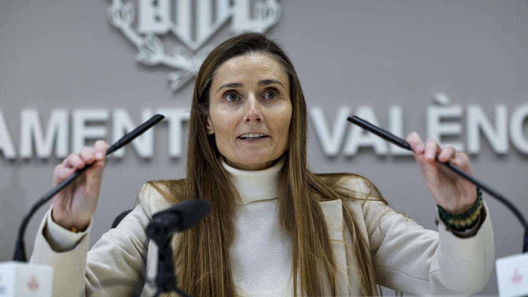 La Audiencia de Valencia aboca al banquillo a la edil de Vox Cecilia Herrero por sus tuits: ve suficientes indicios de delito