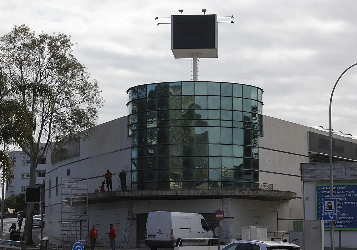 El Corte Inglés reabrirá en Torremolinos con un súper y su marca de ropa 'low cost'