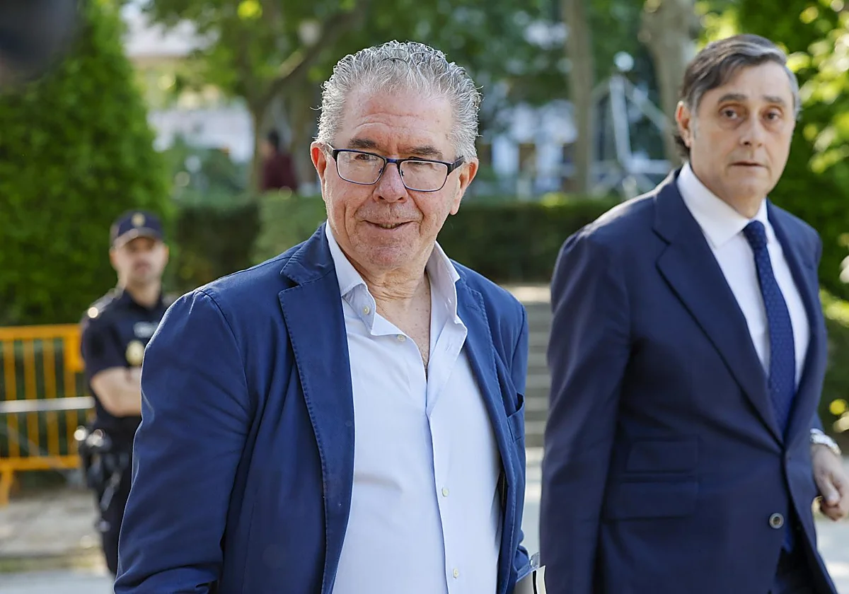 El juez manda a juicio a Granados y 40 personas por contratos de obra pública en Púnica