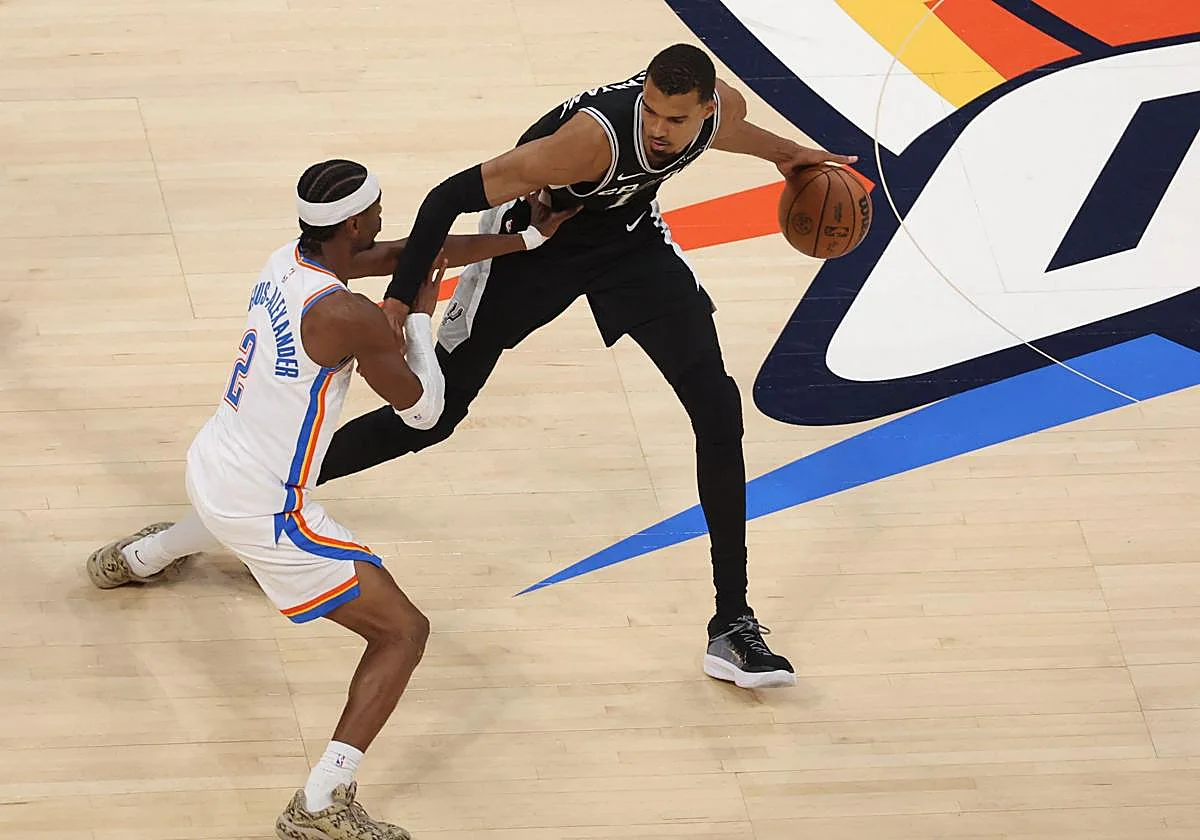 Los Thunder se aprovechan de un desacertado Wembanyama para acariciar las Finales de la NBA