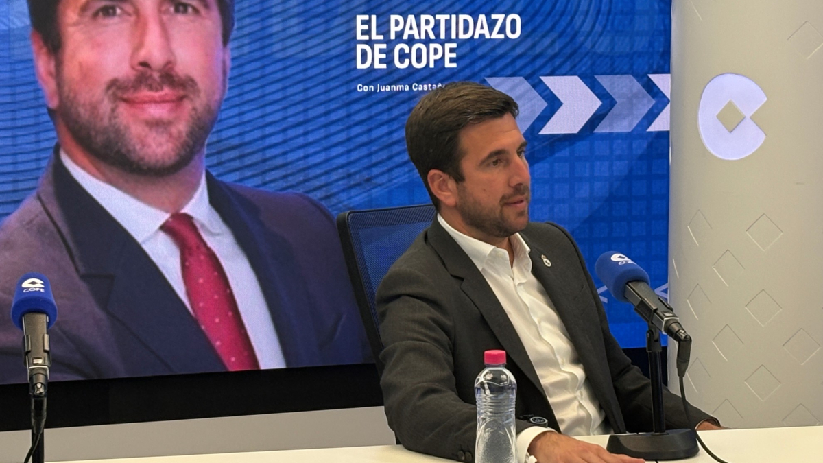 Enrique Riquelme da pistas sobre sus fichajes