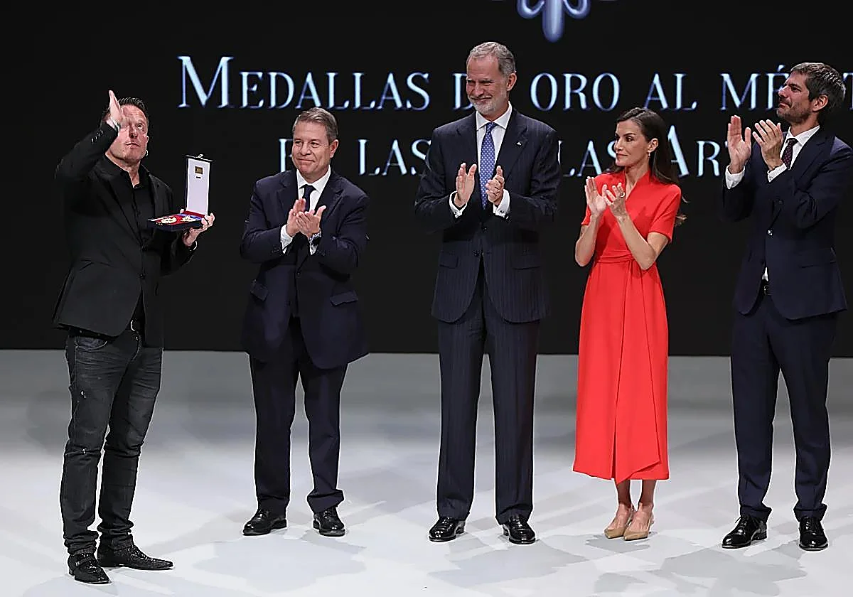 El Rey y Urtasun recuerdan a Robe en la entrega de las Medallas de Oro al Mérito en las Bellas Artes