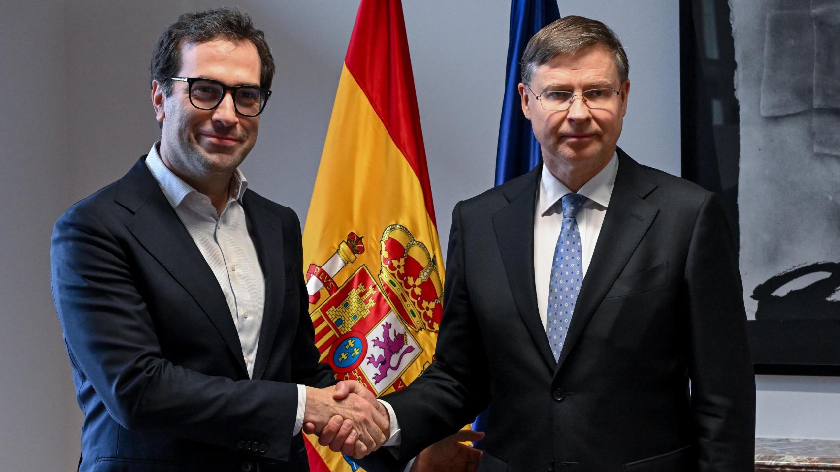 Bruselas autoriza a Sánchez activar la cláusula de escape del Pacto de Estabilidad para elevar el gasto en Defensa
