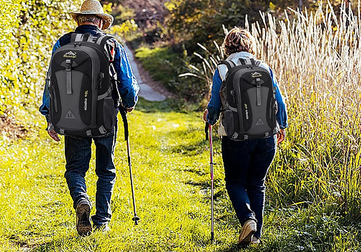 Desde rutas sencillas a hacer el Camino de Santiago: no te pierdas estas mochilas para andar