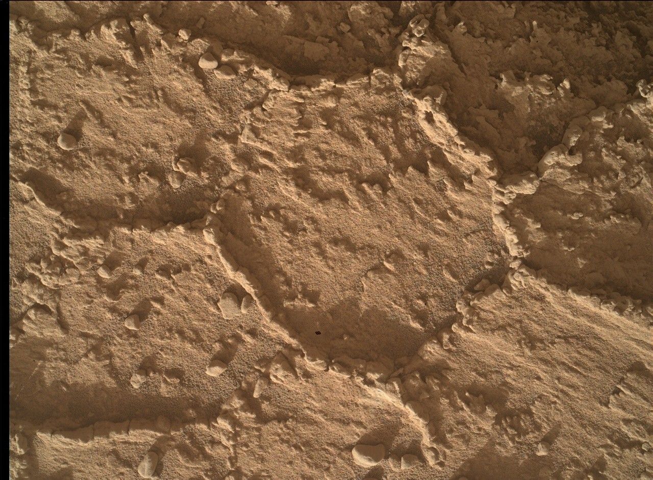 Curiosity Blog, Sols 4743-4749:  Polygons in the Hollow