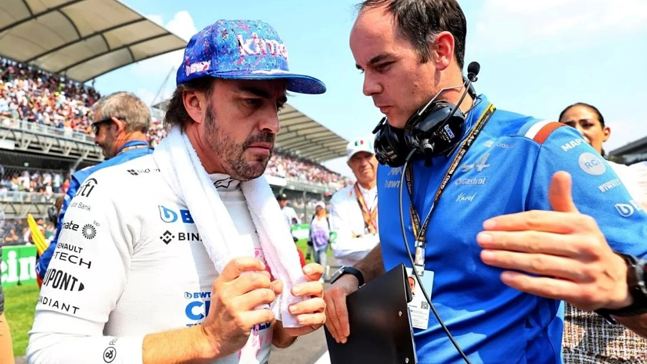 Alonso desvela que en 2021 volvió a la F1 oxidado: “Era más lento y no sabía cómo recuperar esas décimas porque ya iba al límite”