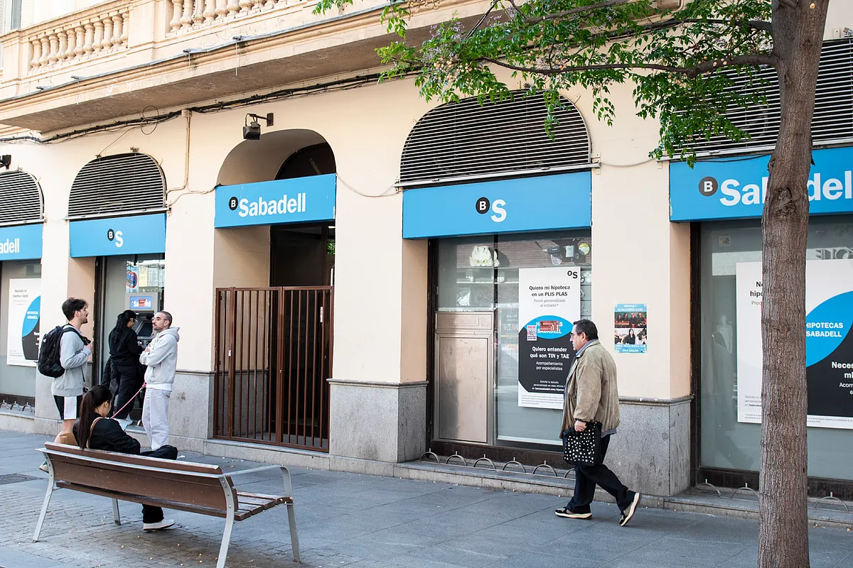 Sabadell levanta el secreto de la opa sobre los depósitos, pero lo mantiene para el capital
