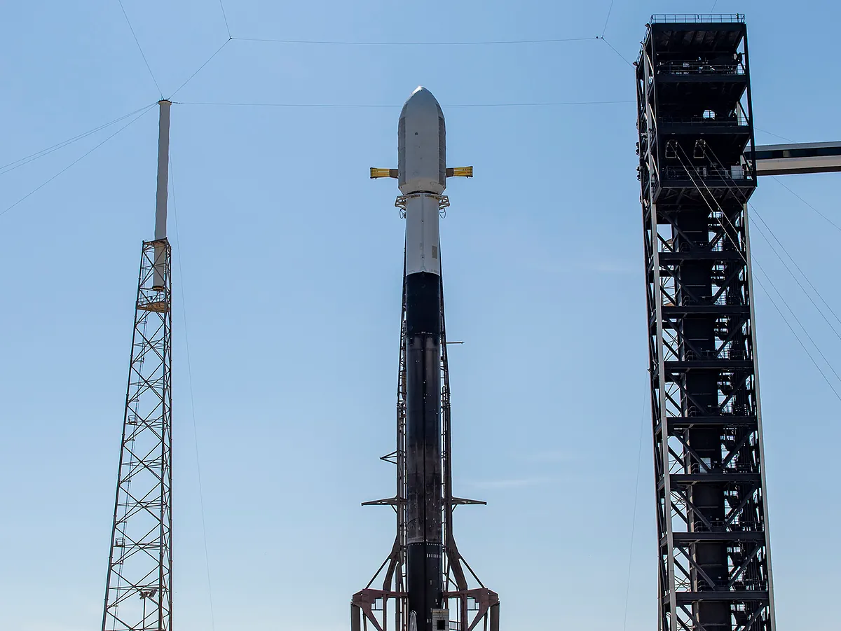 Mapfre canaliza el pago de 352 millones a Indra por el accidente del satélite SpainSat II