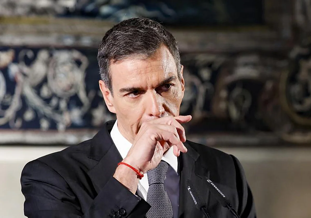 El CIS de Tezanos eleva la distancia entre el PSOE y el PP a 11 puntos, realizado antes de la imputación de ZP
