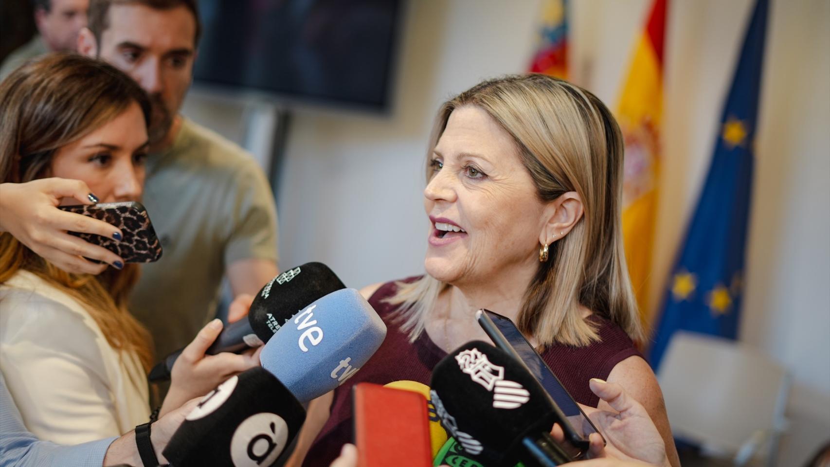 La Generalitat propone bajar las ratios en Infantil y Primaria a 22 alumnos de forma gradual y acerca el pacto con sindicatos