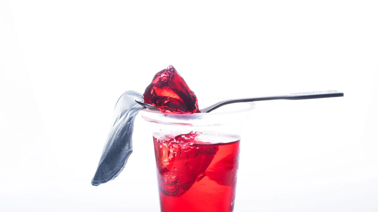 México prohibe el colorante Rojo 3 en alimentos