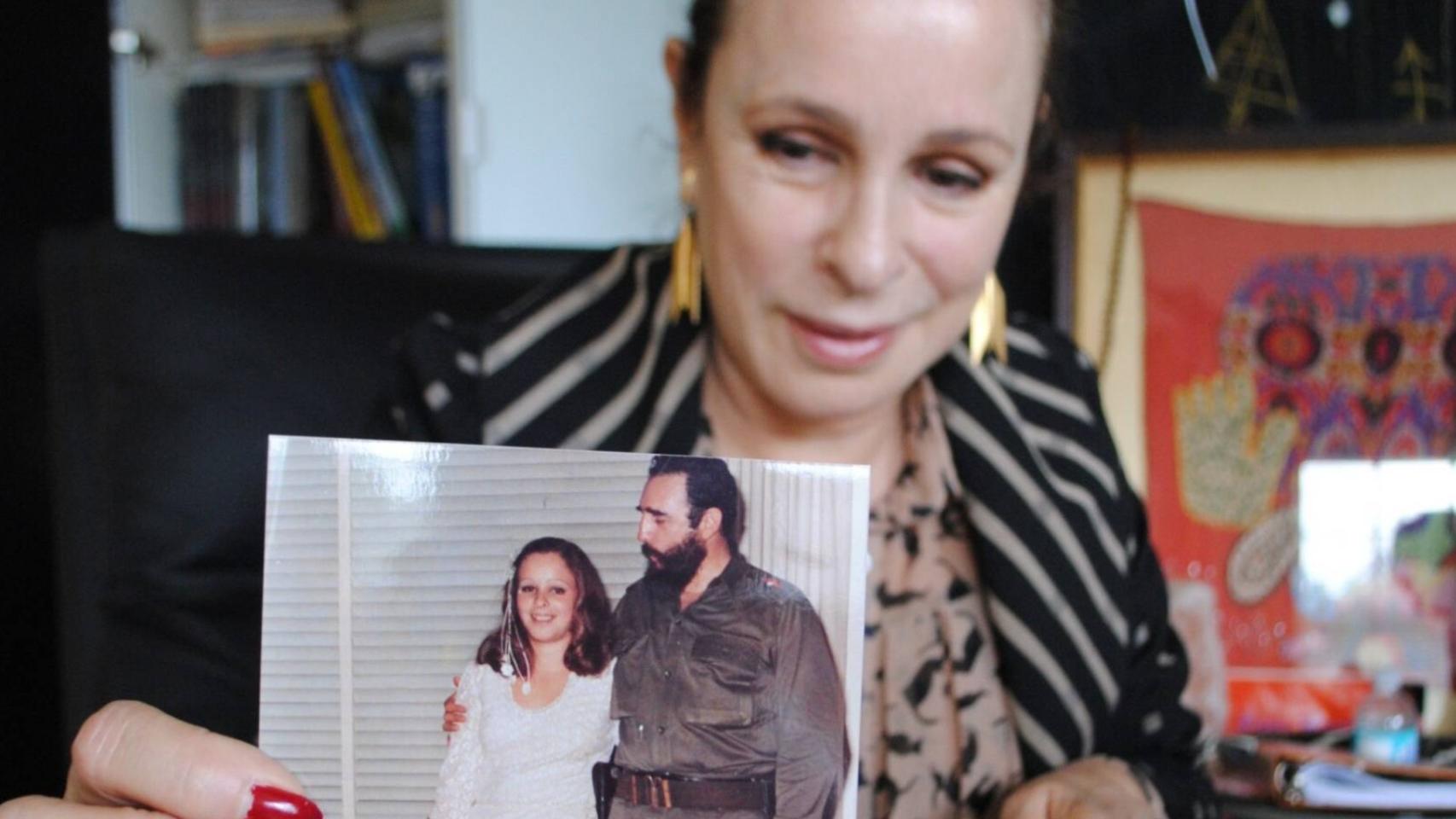 Alina Fernández, la hija de Fidel Castro huida de Cuba: "Si EEUU invade, el castrismo sacará a los civiles y será una carnicería"