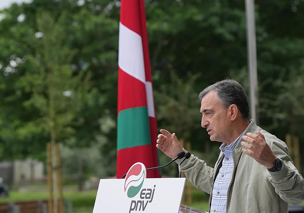 Esteban eleva la exigencia a Sánchez y le pide explicaciones antes del 24 de junio