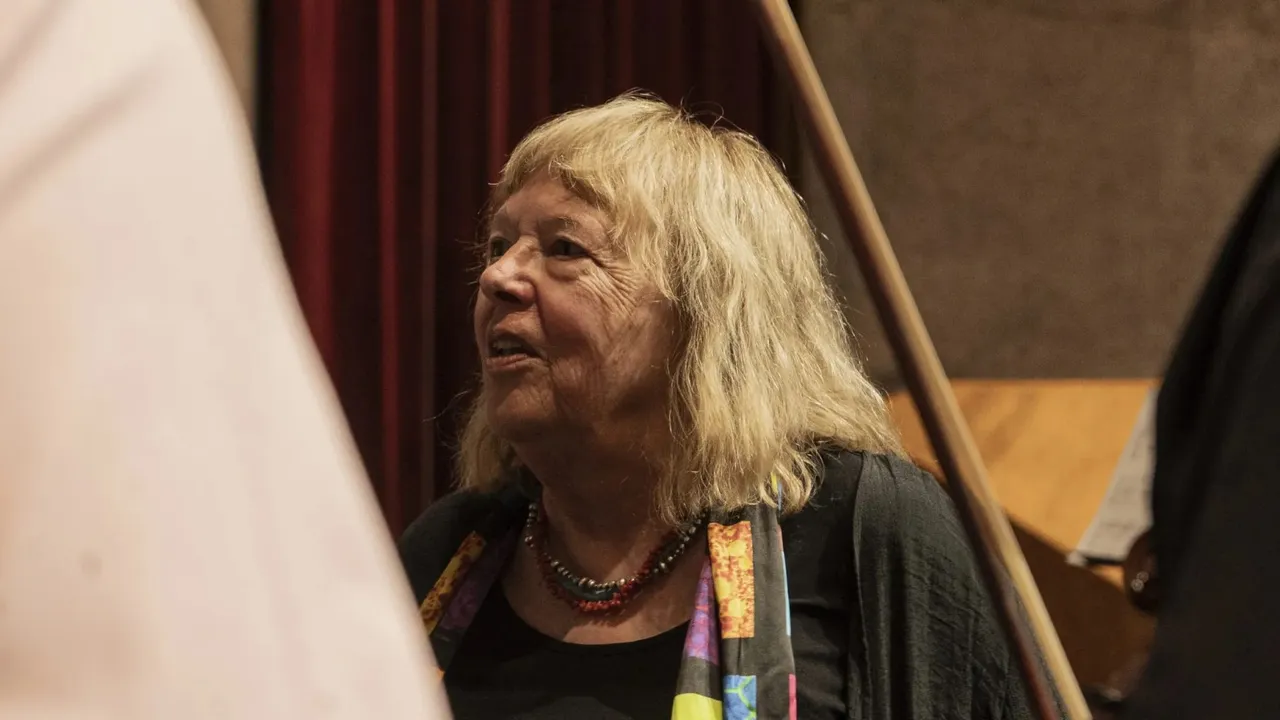 Elaine Bearer en la UNAM, la científica que encontró una conexión entre música y neurociencia