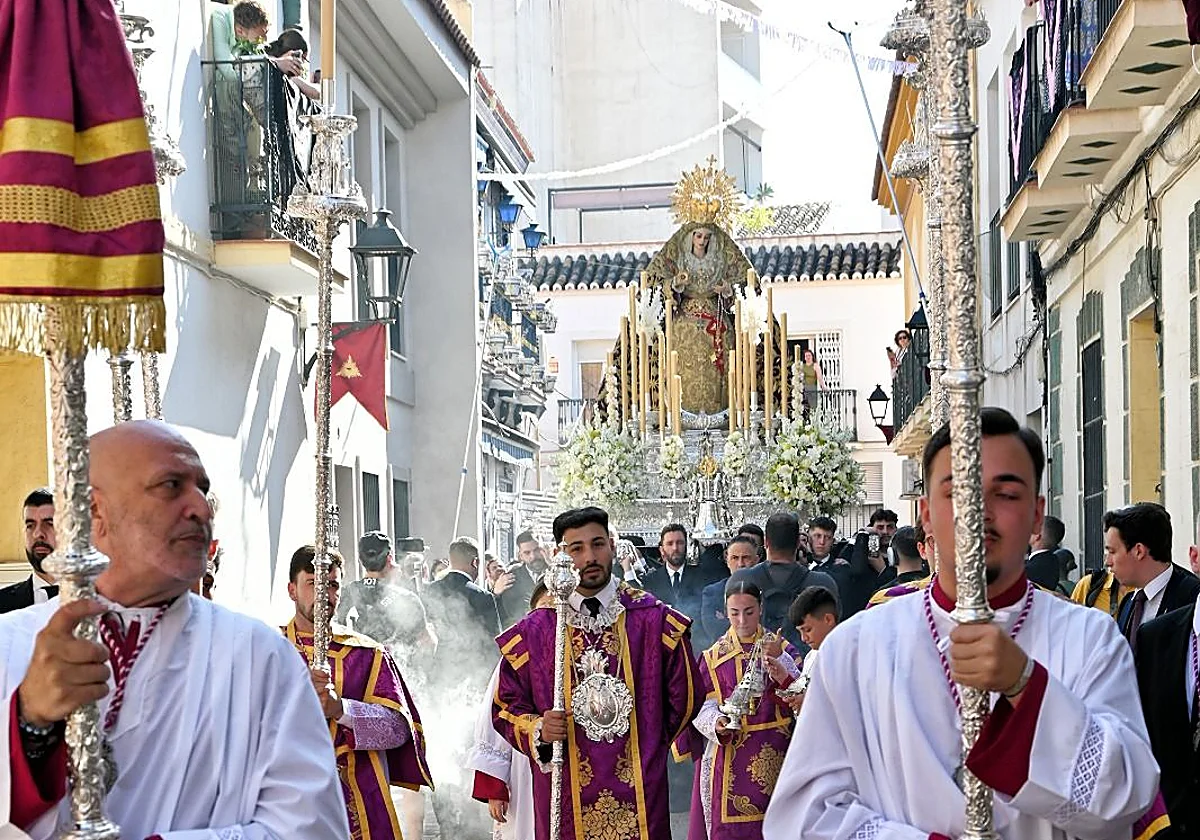 La Trinidad abraza a la Madre del Cautivo en su procesión gloriosa