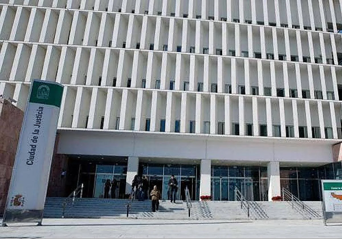 Condenan a una pareja en Málaga por tener trabajadores extranjeros irregulares en condiciones «de semiesclavitud»