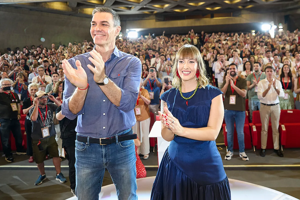 Sánchez acusa a la oposición "marrullera" de querer derribar al Gobierno "con malas artes"