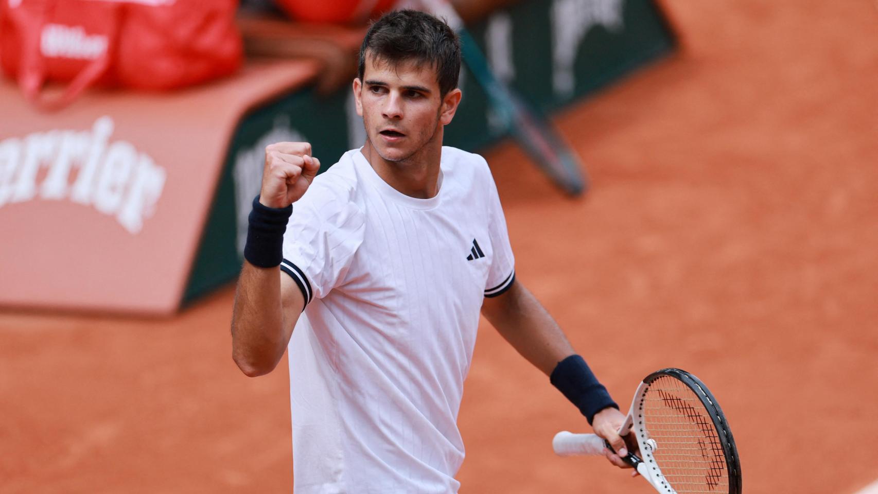 Rafa Jódar se lleva el duelo generacional tras una heroica remontada ante Pablo Carreño y avanza a los cuartos de final