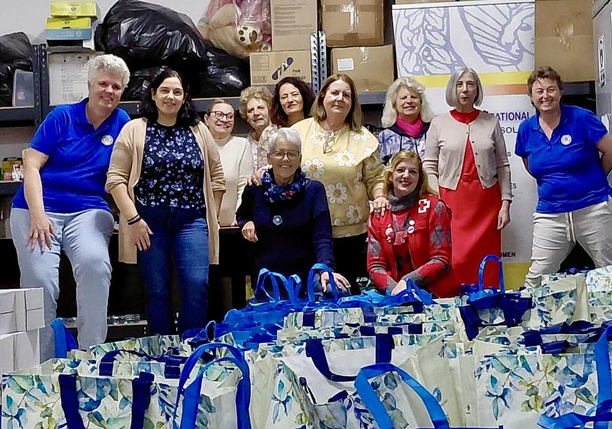 Soroptimist Christmas project aids families in need on the Costa