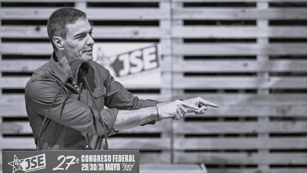 Sánchez pervirtiendo a los jóvenes, Page defendiendo a los servidores públicos