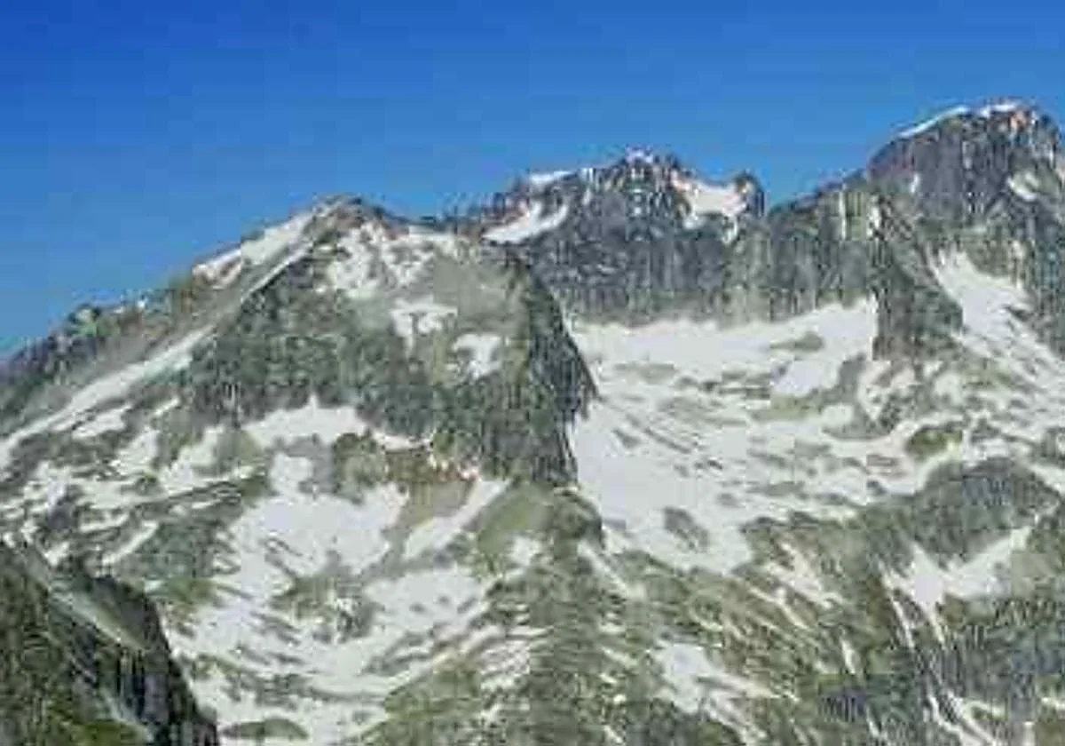 British woman dies after 500m fall in Spain's Pyrenees mountains