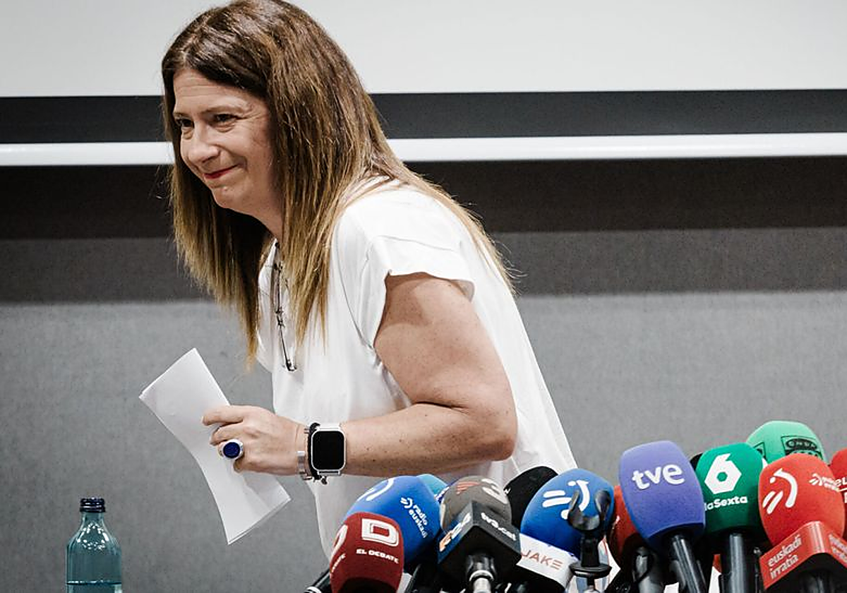 Leire Díez intenta tumbar la entrada de la UCO en Ferraz por basarse en «información personal» ajena al caso