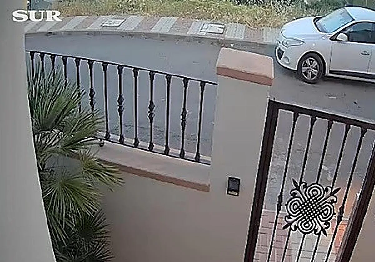 Malaga police investigate shooting from motorcycle targeting house in Antequera town