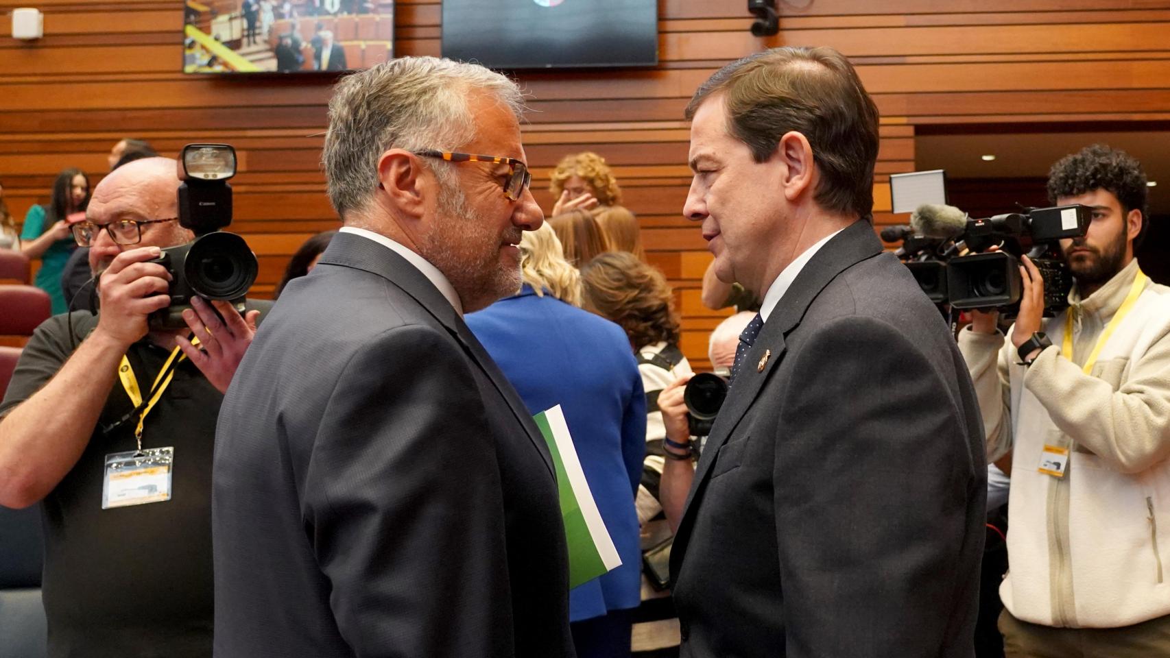 PP y Vox, a horas de alcanzar un acuerdo de gobierno en Castilla y León: "Se está ultimando"