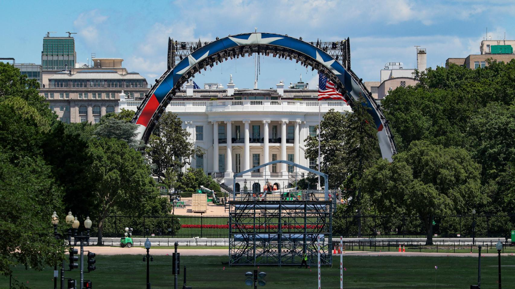 El fiasco del 250º aniversario de la fundación de EEUU: hasta los republicanos critican a Trump por adueñarse de la celebración