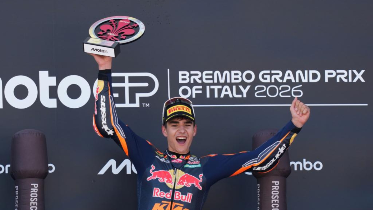 Uriarte, como su referente Marc Márquez: "Tengo mucho que aprender de él"