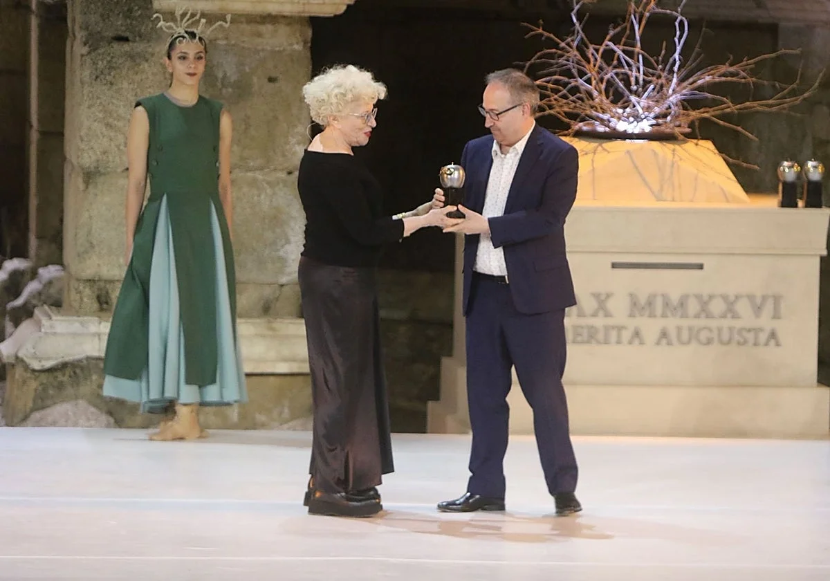 Jesús Cimarro, en los Premios Max: «La cultura no es lujo; es una necesidad como la vivienda o la sanidad»