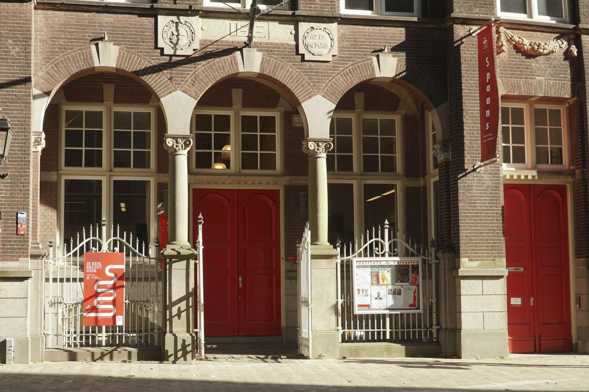 El Instituto Cervantes de Utrecht niega que se haya vendido la sede y asegura continuar su actividad «con normalidad»